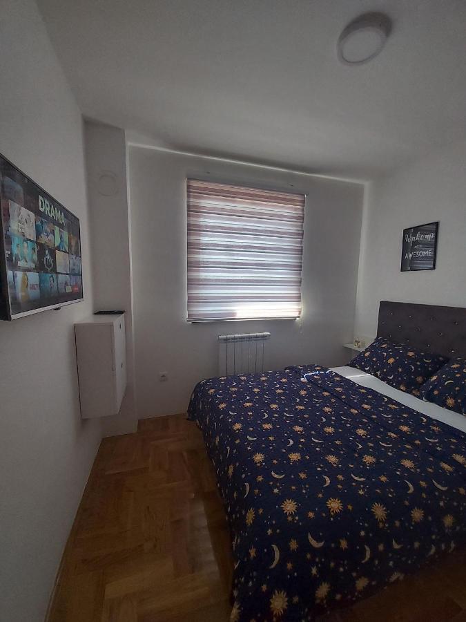 Apartman Victoria Lukavica Exteriér fotografie