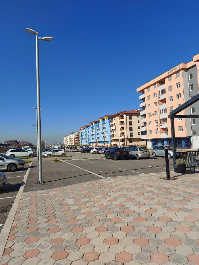 Apartman Victoria Lukavica Exteriér fotografie